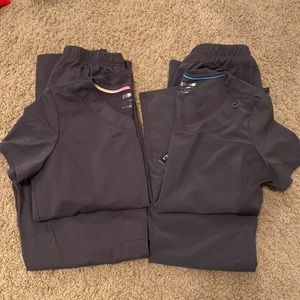 ScrubStar Scrubs Set of 2